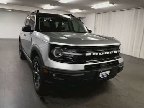 Used 2023 Ford Bronco Sport Outer Banks w/ Tech Package AWD/4WD image 2