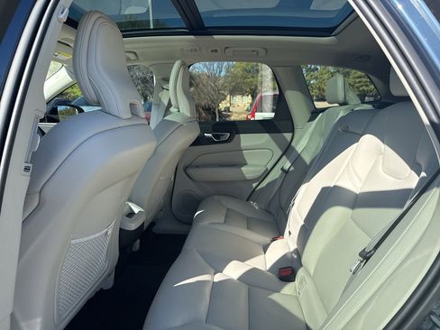 Certified 2024 Volvo XC60 B5 Core w/ Protection Package Premier image 15