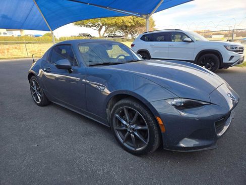 Used 2020 MAZDA MX-5 Miata RF Grand Touring image 2