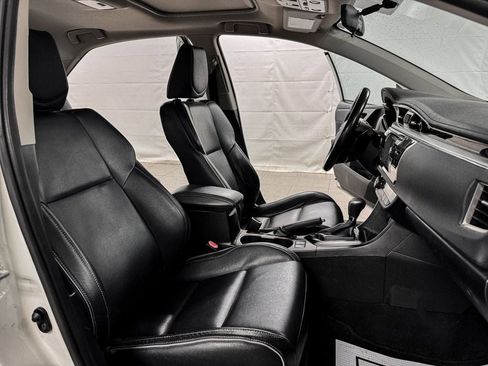 Used 2014 Toyota Corolla S Premium image 12