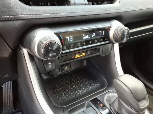 Certified 2025 Toyota RAV4 Woodland Edition image 23