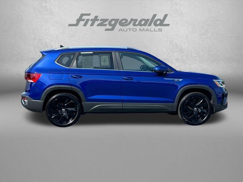 Used 2024 Volkswagen Taos SEL AWD/4WD image 3