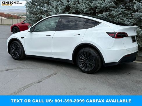 Used 2023 Tesla Model Y Long Range AWD/4WD image 5