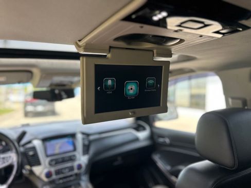 Used 2019 GMC Yukon XL SLT w/ Open Road Package AWD/4WD image 33