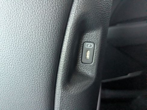 New 2026 Kia Sportage X-Line AWD/4WD image 17