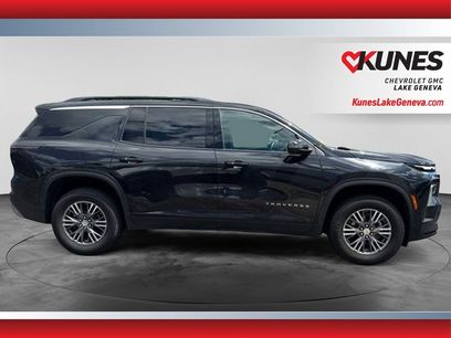 Used 2024 Chevrolet Traverse LT