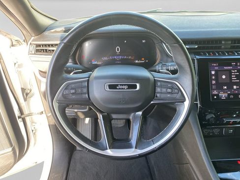 Used 2021 Jeep Grand Cherokee L Laredo RWD image 12