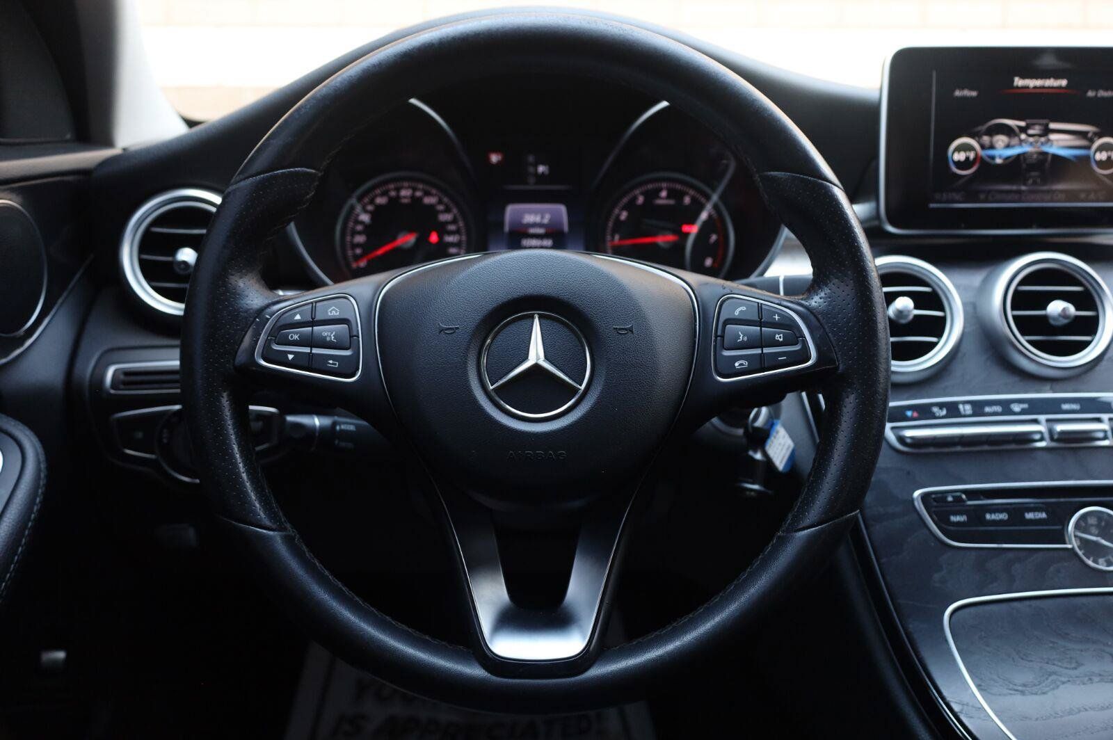 Used 2017 Mercedes-Benz C 300 4MATIC Sedan image 24