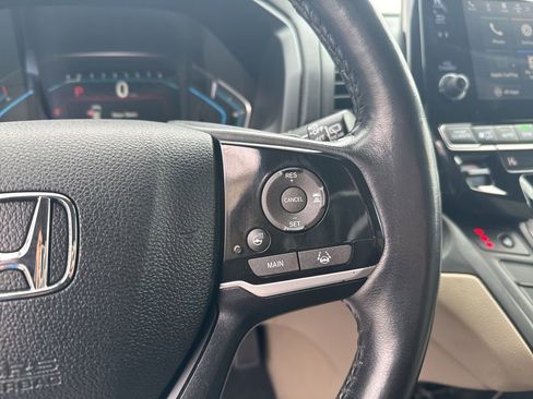 Used 2018 Honda Odyssey EX-L image 16