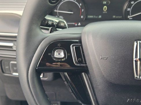 Used 2022 Lincoln Corsair AWD w/ Equipment Group 101A image 30