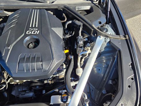 Used 2023 Genesis G70 2.0T image 63