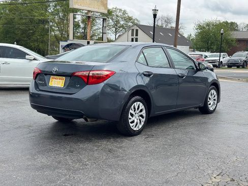 Used 2017 Toyota Corolla LE image 6