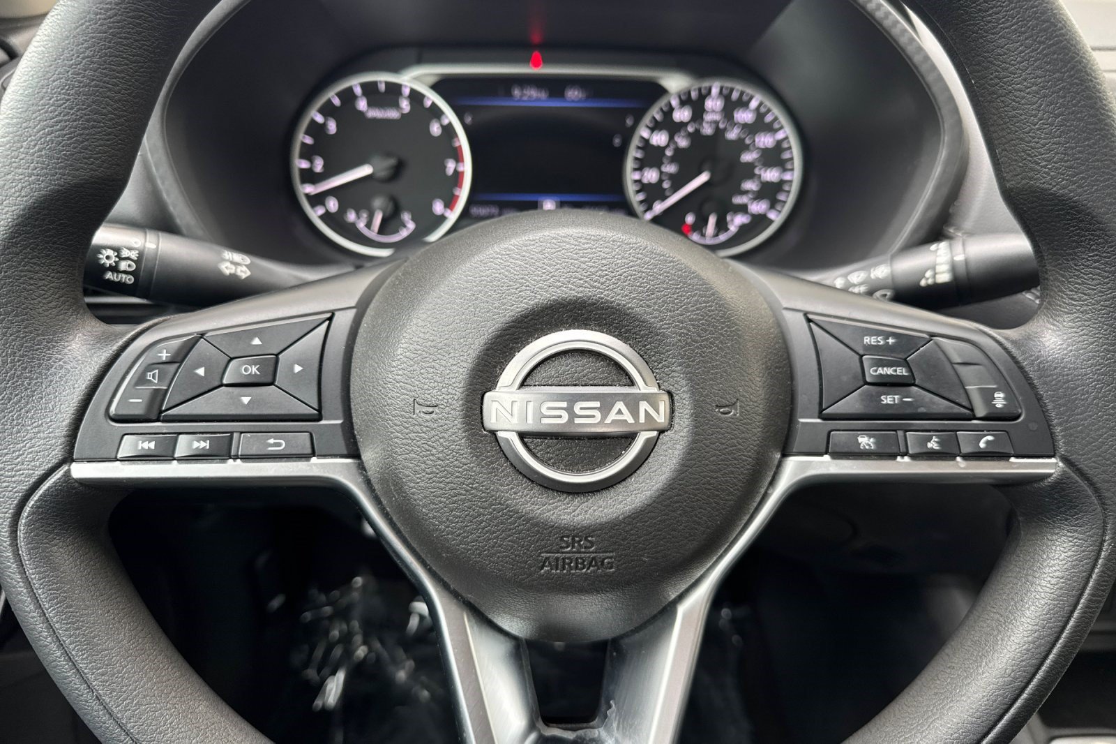 Used 2024 Nissan Sentra SV FWD image 11
