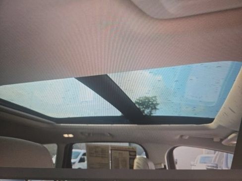 Used 2019 Ford Escape Titanium AWD/4WD image 11