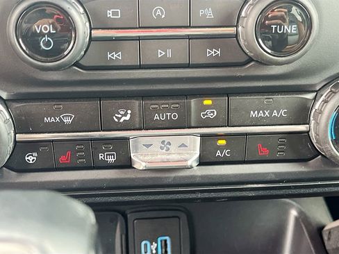 Used 2024 Ford Bronco Outer Banks image 20