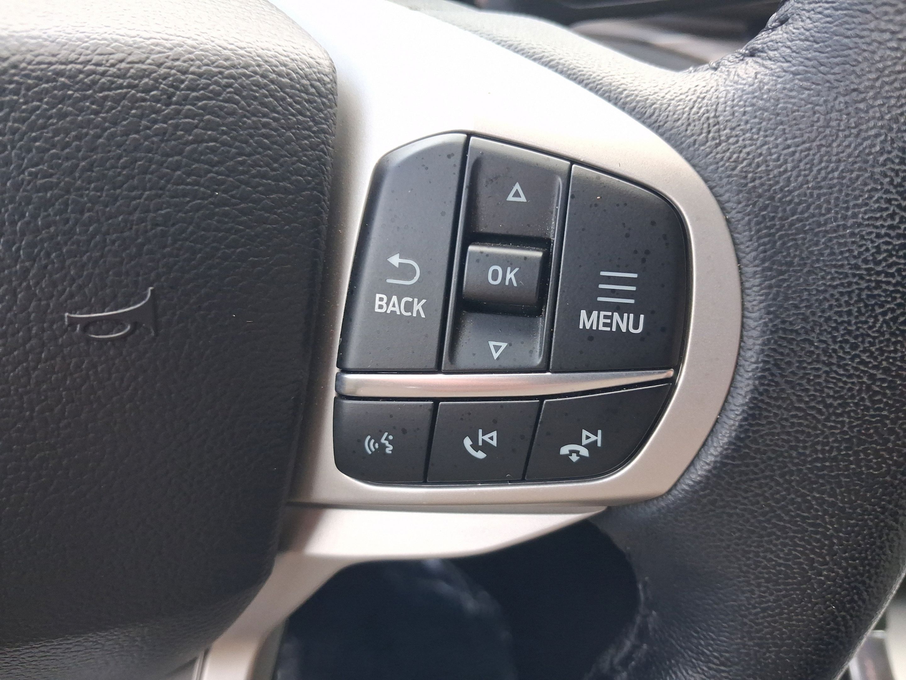 Used 2023 Ford Explorer Limited w/ Hybrid Equipment Group 310A AWD/4WD image 22