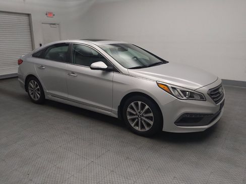 Used 2017 Hyundai Sonata Limited w/ Tech Package 03 FWD image 11