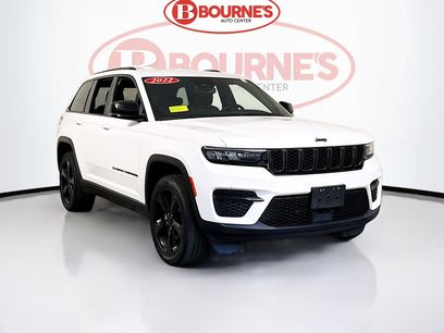 Used 2022 Jeep Grand Cherokee Altitude