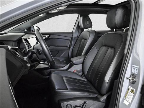 Used 2024 Audi Q4 e-tron Premium AWD/4WD image 17