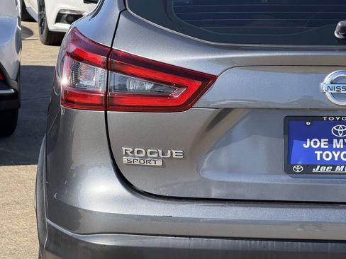 Used 2020 Nissan Rogue Sport SV w/ Technology Package FWD image 10
