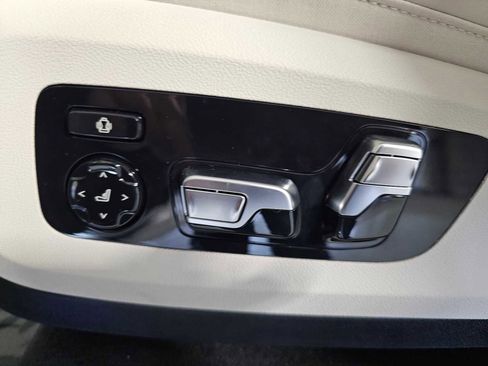 New 2026 BMW ALPINA XB7 AWD/4WD image 28