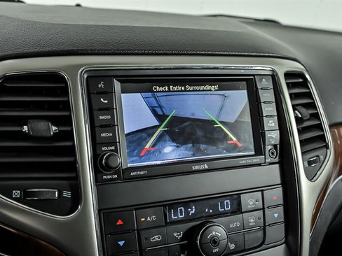 Used 2013 Jeep Grand Cherokee Limited AWD/4WD image 26