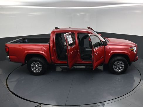 Used 2019 Toyota Tacoma SR5 RWD image 22