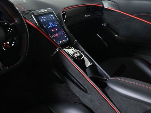 Certified 2022 Ferrari Roma RWD image 16