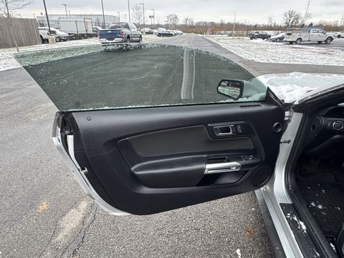 Used 2015 Ford Mustang Coupe w/ Equipment Group 051A image 10