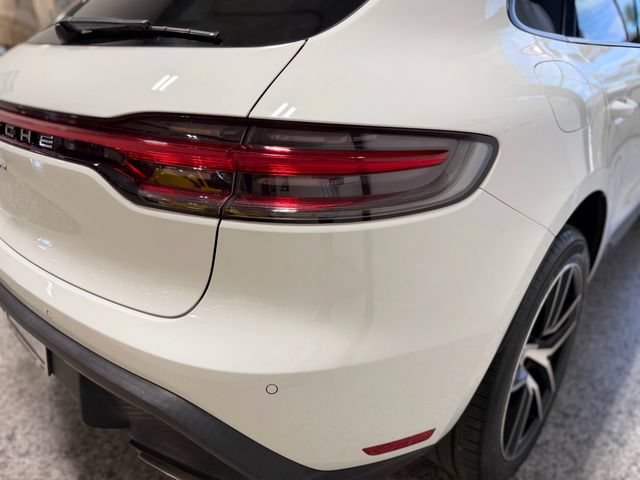 Used 2022 Porsche Macan AWD/4WD image 47