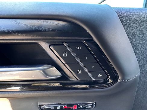 Used 2022 GMC Sierra 1500 AT4X image 22