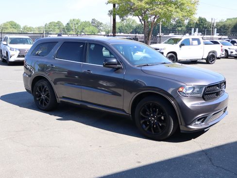 Used 2020 Dodge Durango SXT image 14