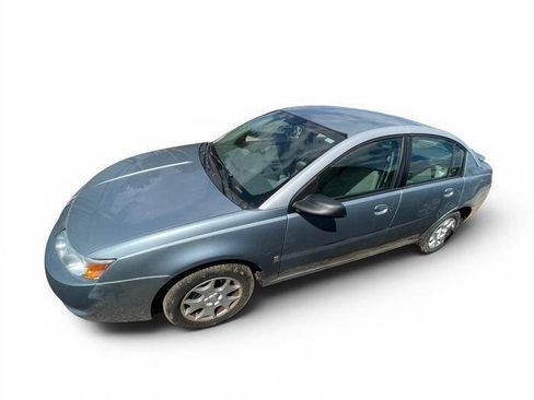 Used 2003 Saturn ION Level 2 w/ Convenience Pkg FWD image 2