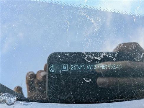 Used 2017 Chevrolet Equinox Premier w/ Enhanced Convenience Package image 24