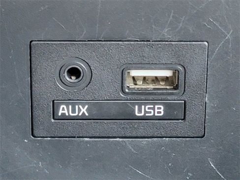 Used 2017 Kia Forte LX image 6