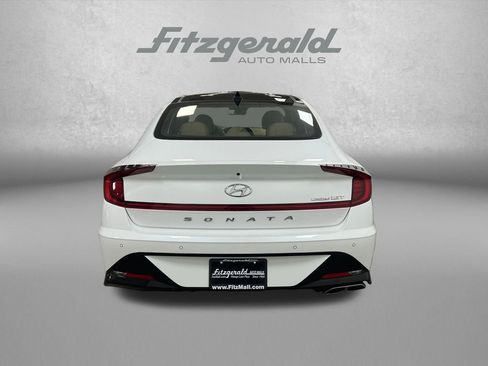Used 2020 Hyundai Sonata Limited w/ Preferred Accessory Package FWD image 4