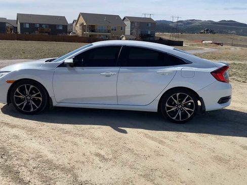 Used 2020 Honda Civic Sport image 5