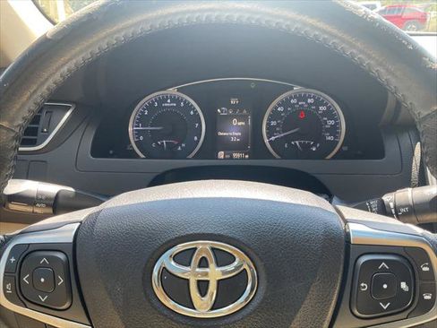 Used 2016 Toyota Camry XLE image 33