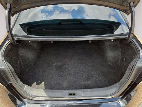 Used 2019 Nissan Altima 2.5 SV FWD image 14