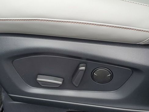 New 2026 Ford Explorer Active image 10