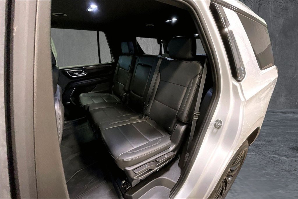 Used 2023 Chevrolet Tahoe LT w/ Luxury Package AWD/4WD image 23