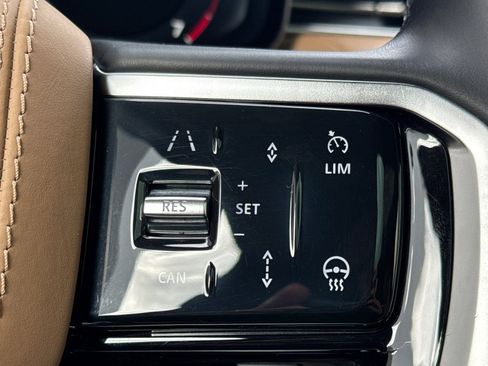 Certified 2024 Land Rover Range Rover Sport SE image 29