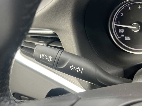 Used 2021 Buick Enclave Essence w/ Sport Touring Edition image 12