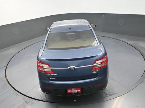 Used 2018 Ford Taurus SEL image 27