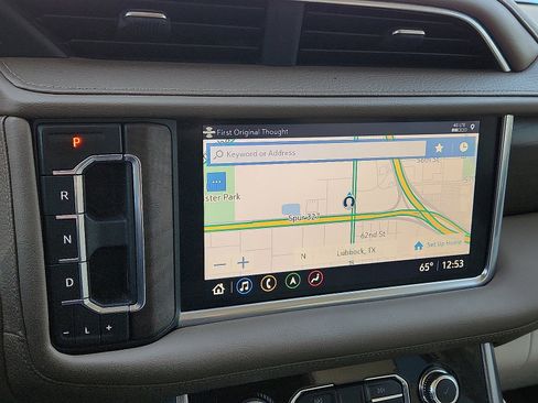 Used 2021 GMC Yukon Denali w/ Denali Premium Package image 20