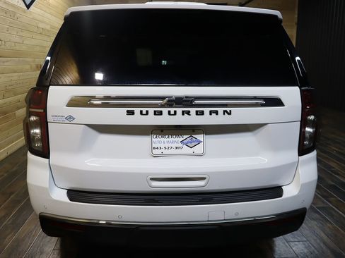 Used 2023 Chevrolet Suburban LS w/ Driver Alert Package image 4