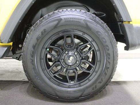 Used 2019 Jeep Wrangler Sport AWD/4WD image 30