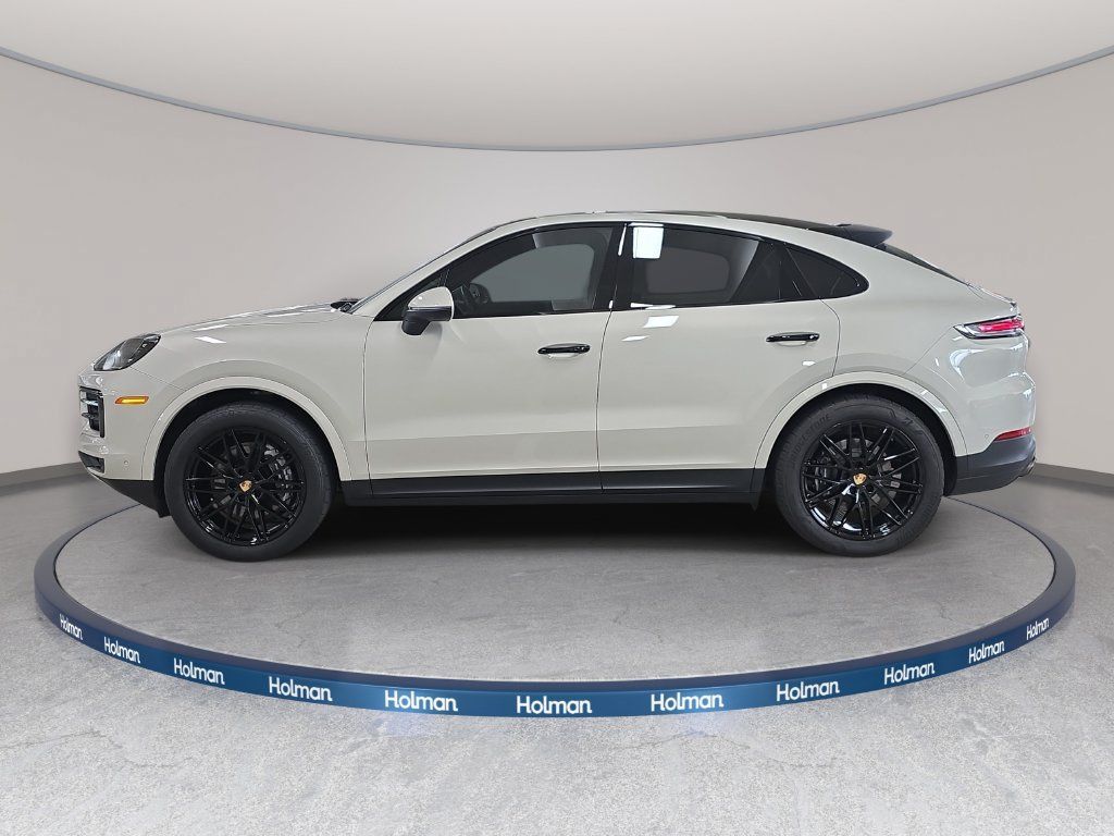Used 2024 Porsche Cayenne Coupe AWD/4WD image 11