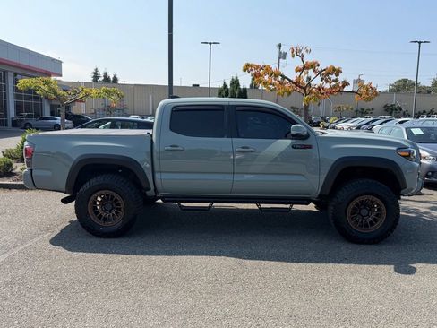 Used 2021 Toyota Tacoma TRD Pro AWD/4WD image 6