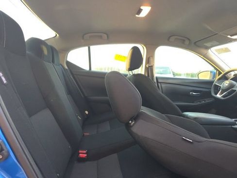 Used 2024 Nissan Sentra SV FWD image 8